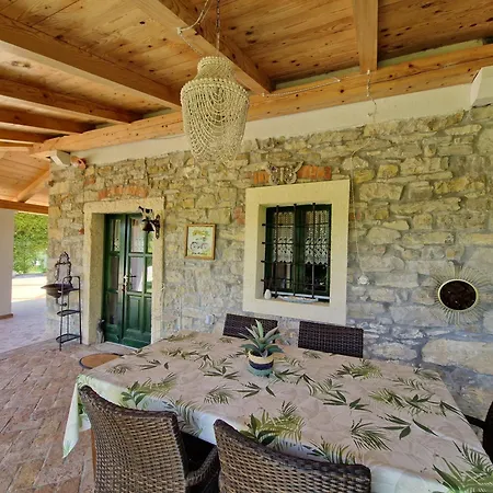 Casa de Férias House Murva- Pet Friendly Dragonja
