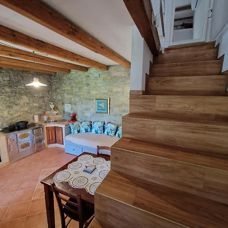 בית נופש House Murva- Pet Friendly Dragonja