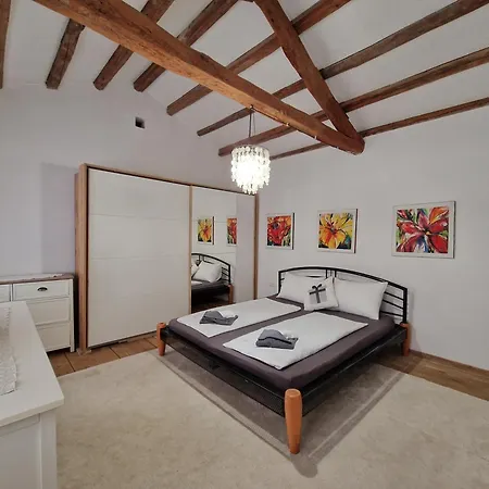 House Murva- Pet Friendly *