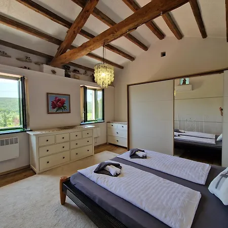 House Murva- Pet Friendly * Dragonja