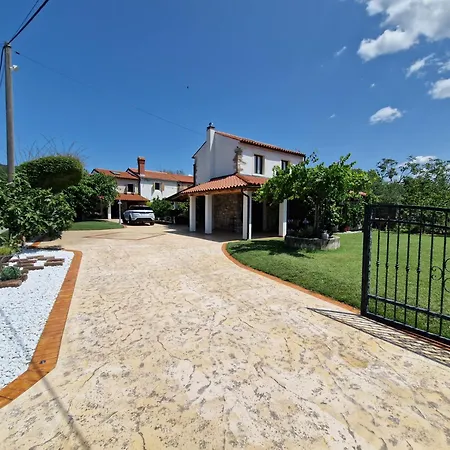 House Murva- Pet Friendly Casa de Férias
